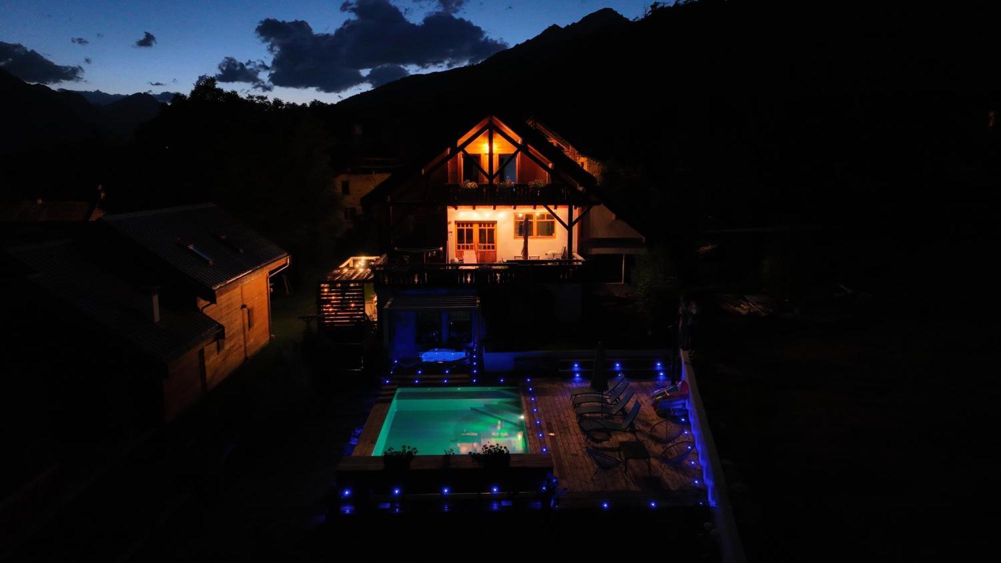 Chalet Serre Cambeou Piscine&Spa Saint-Chaffrey Dış mekan fotoğraf