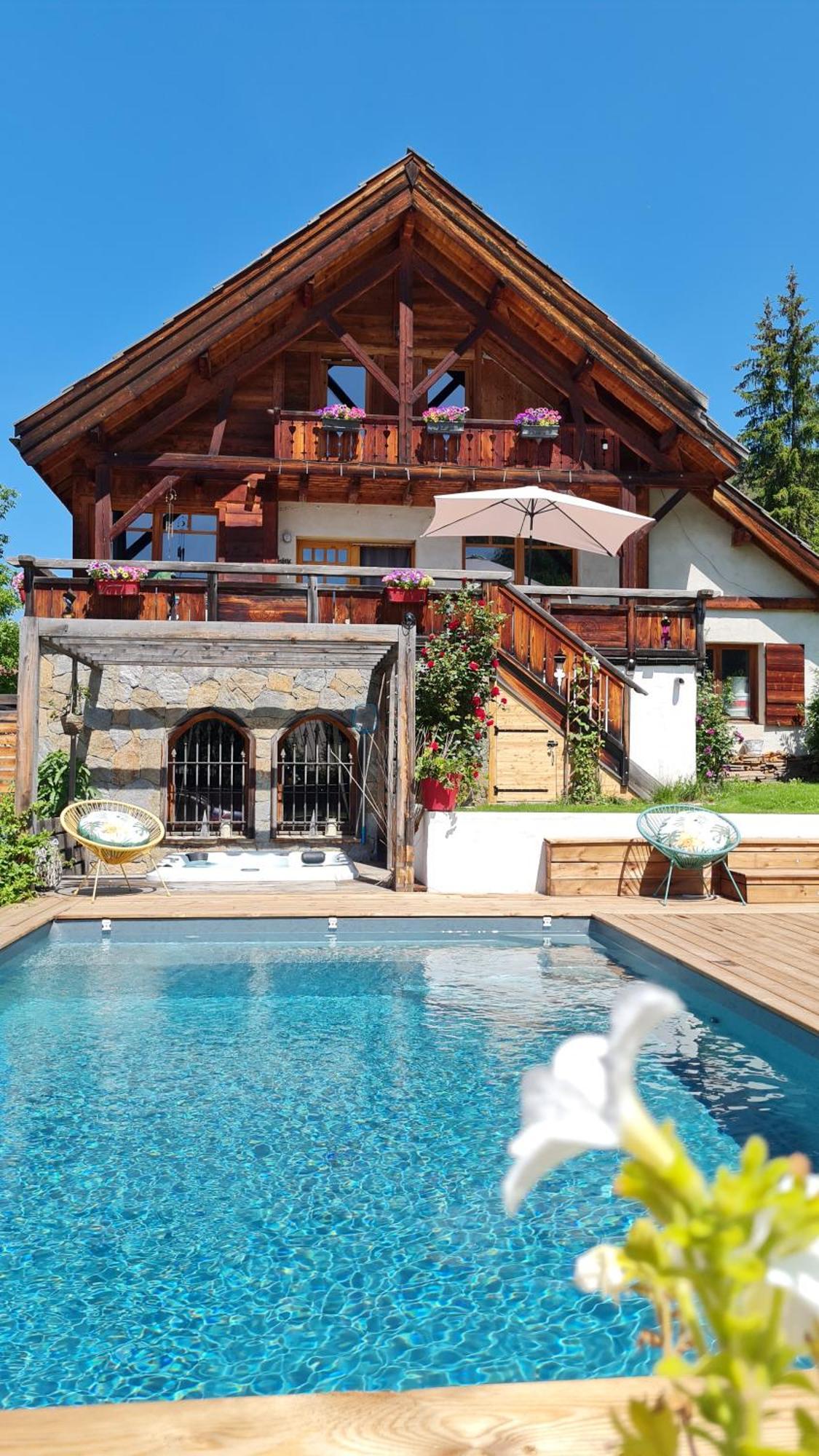 Chalet Serre Cambeou Piscine&Spa Saint-Chaffrey Dış mekan fotoğraf